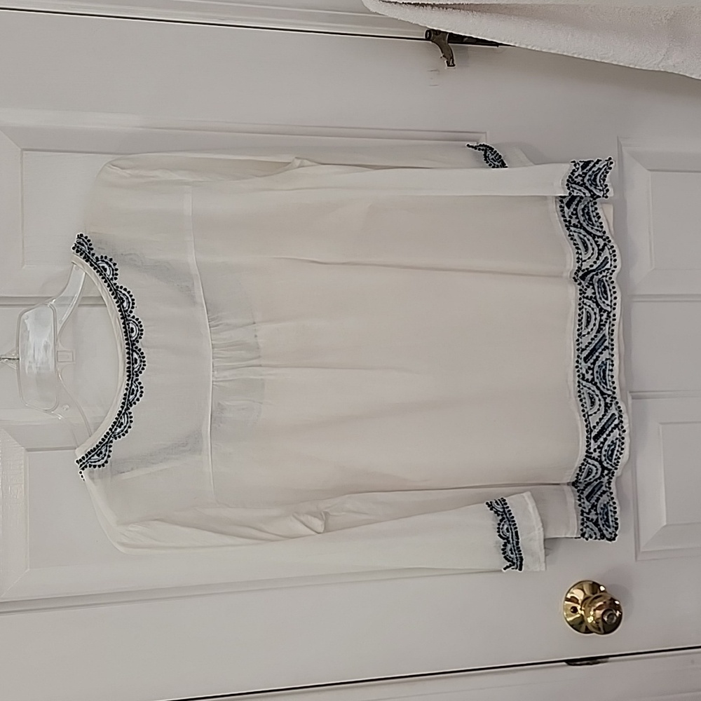 Ladies BOHO beaded and embroidered top - Picture 6 of 10